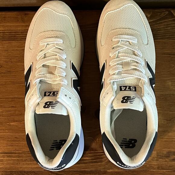 New Balance 574 Linen And Sea Salt Tennis Shoes Suede Mesh Women’s Size 9.5 - Picture 5 of 11
